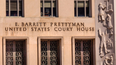 What happens during a federal plea or re-arraignment hearing? [2022]